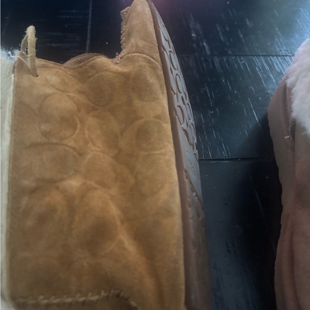 Coach Tan Suede Moccasins with Cream Lining - Picture 4 of 6